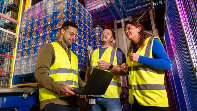 Teaser Rectangle Logistics Warehouse