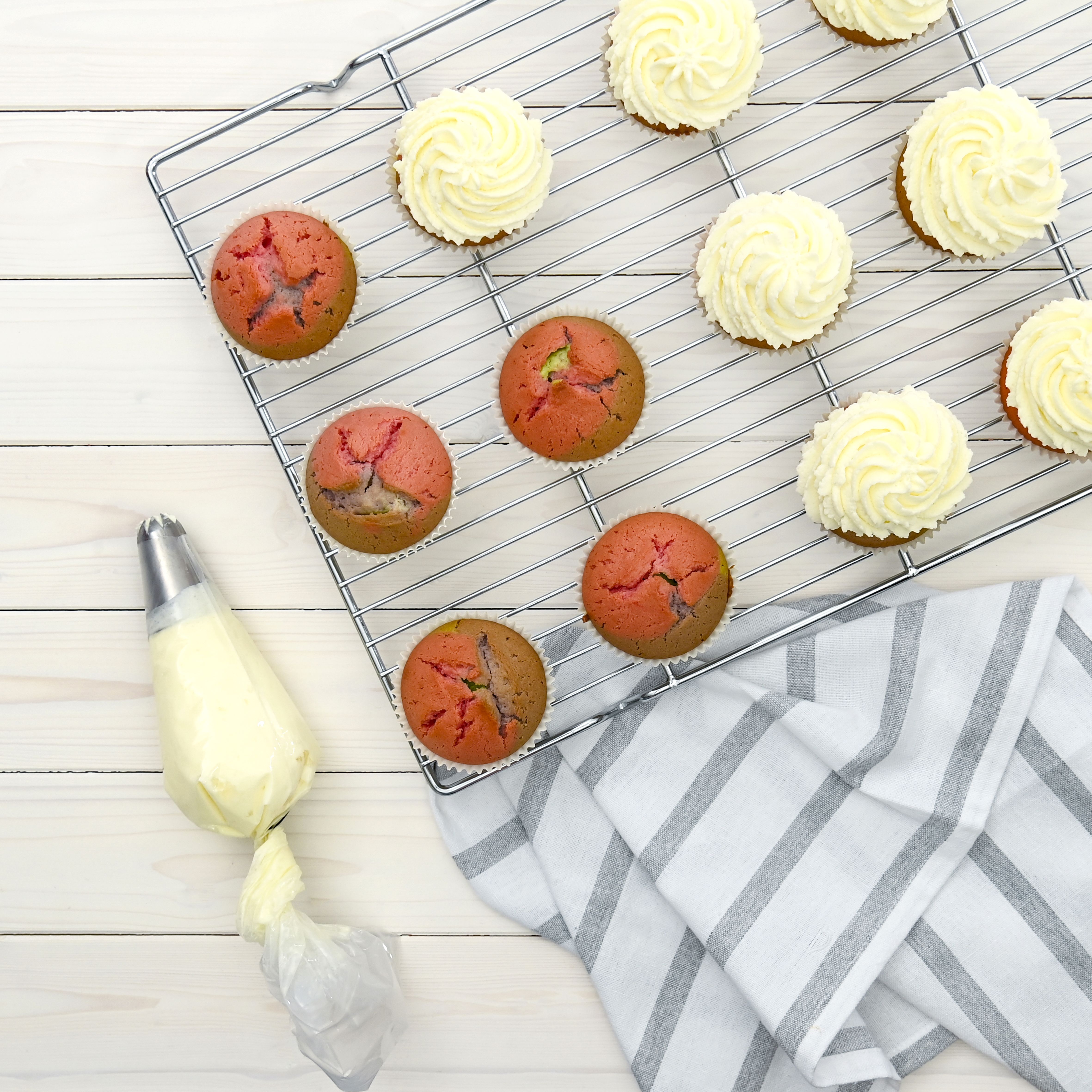 20220427 Content Factory Haribo Papageienmuffins Stepbild V5