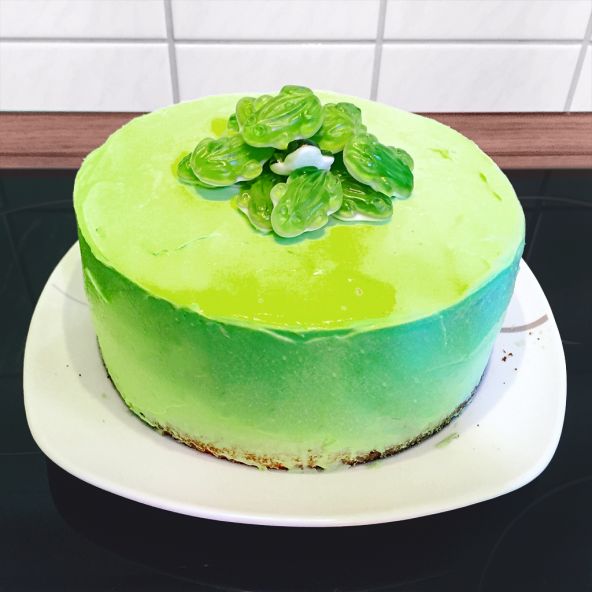 Grüne Torte mit Quaxi-Produktstücken