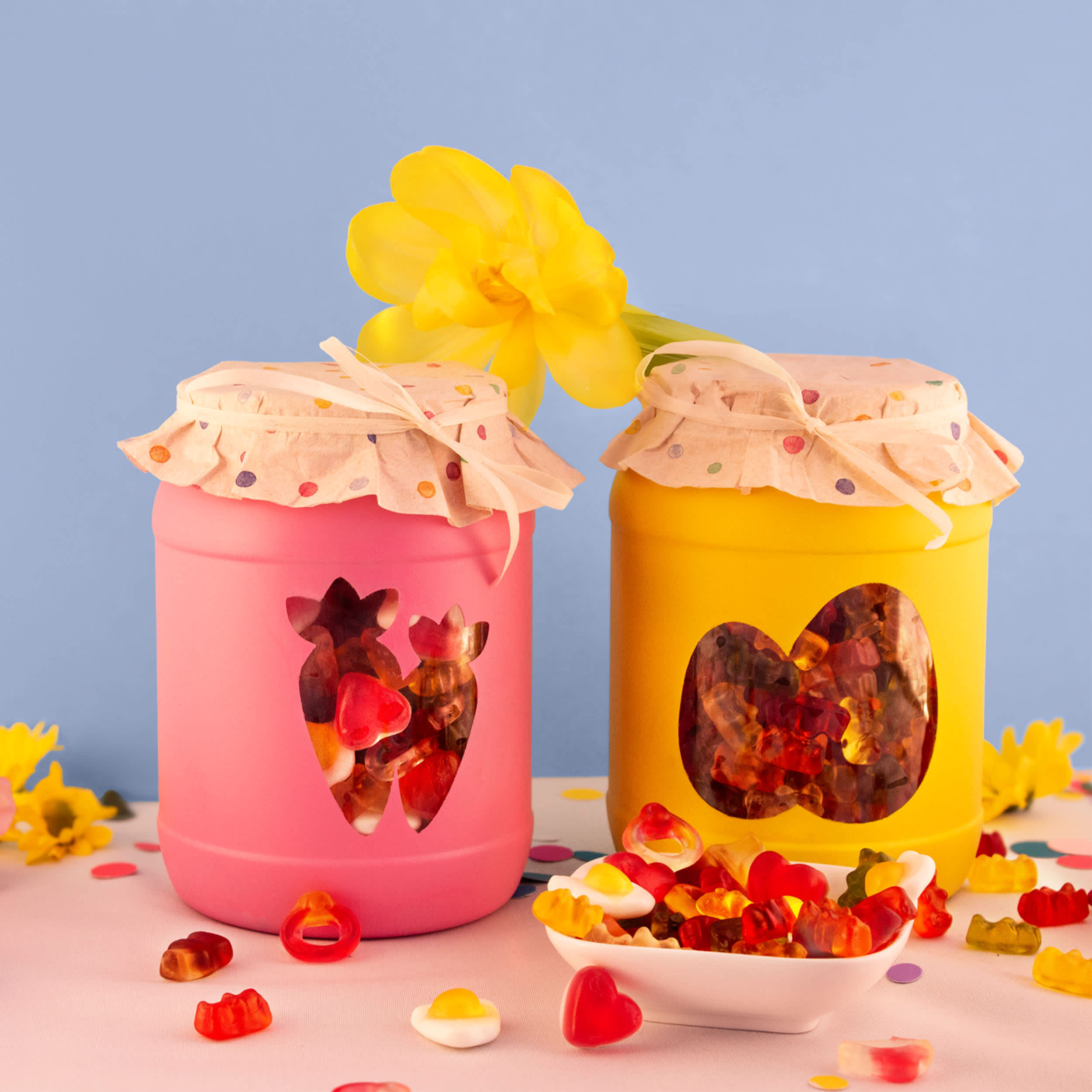 M003 mobile stages gift jars