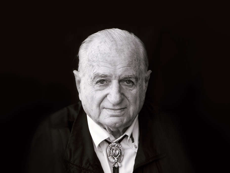 Dr. Hans Riegel’in siyah beyaz fotoğrafı