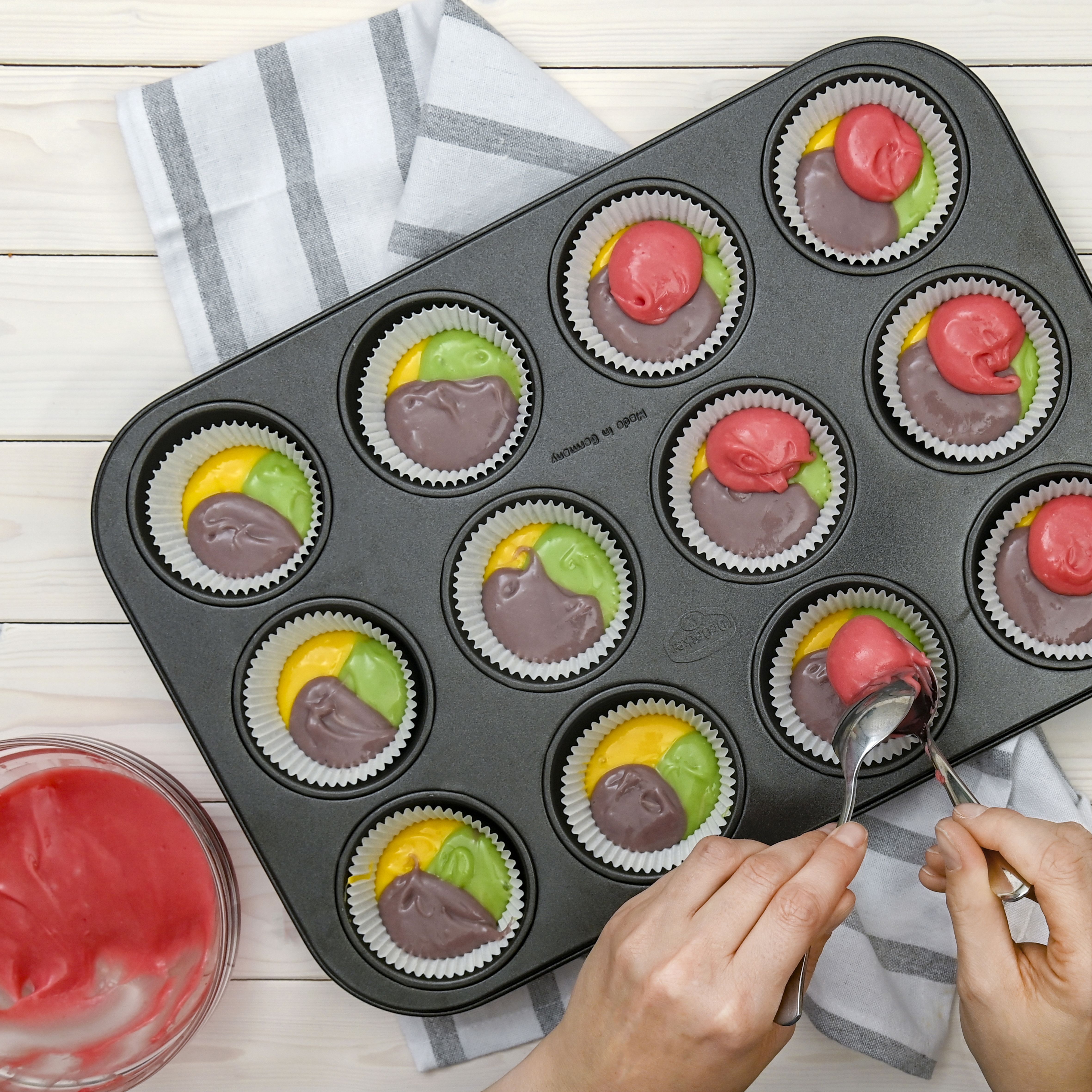 20220427 Content Factory Haribo Papageienmuffins Stepbild V3