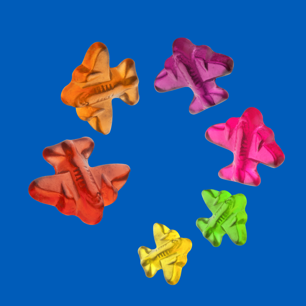 HARIBO gummi airplanes flying in a circle