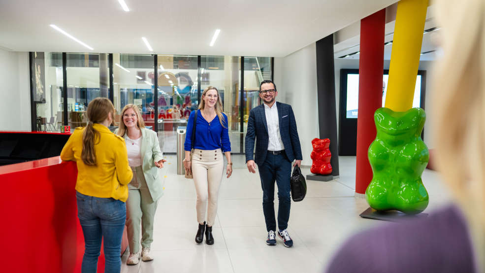 Stage Desktop Reception