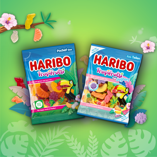 Tropifrutti és Tropifrutti Typ Joghurt zöld háttéren