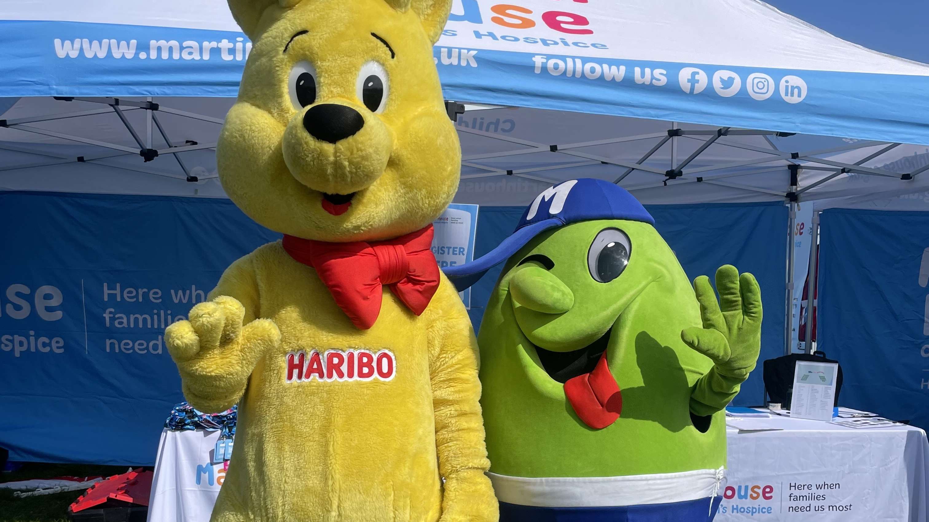 Golbdear and Max MAOAM pose in front of the Martin House gazebo.