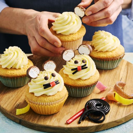 2 3 Maus Muffins Step 02 0163 V2