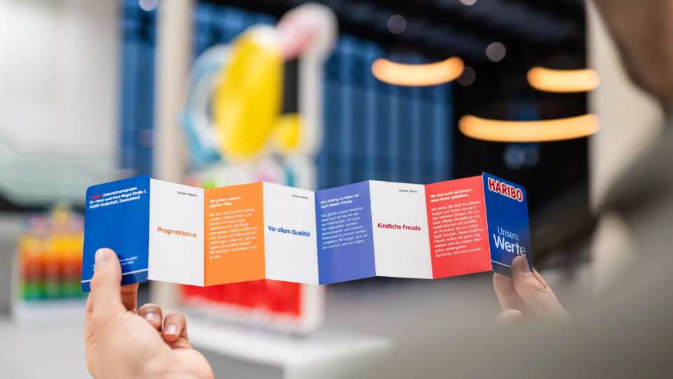 Stage Desktop Flyer DACH 1