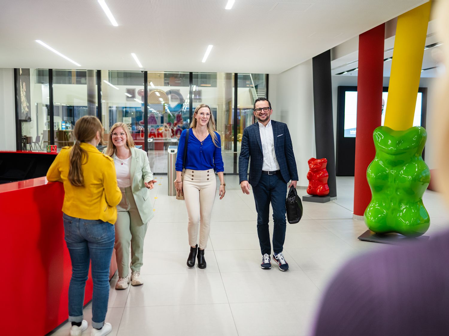 Teaser Rectangle Reception