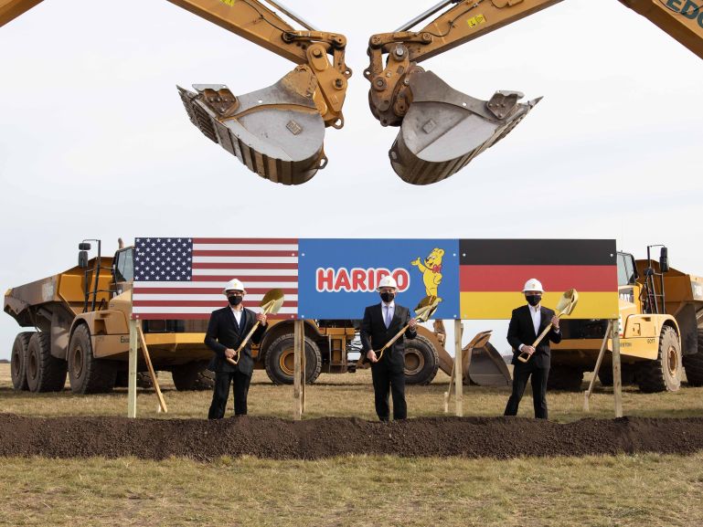 Board Groundbreaking 4 3