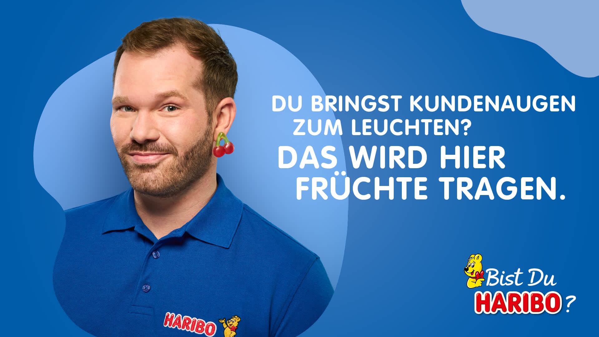 Retail Male Earring Customers smile DE