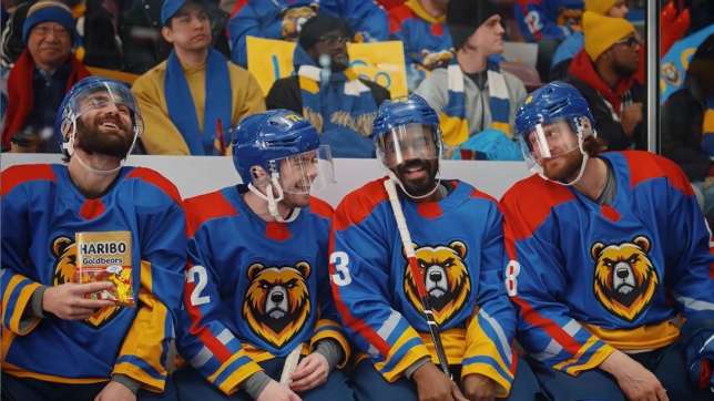 TV Hockey Group Laughing 1