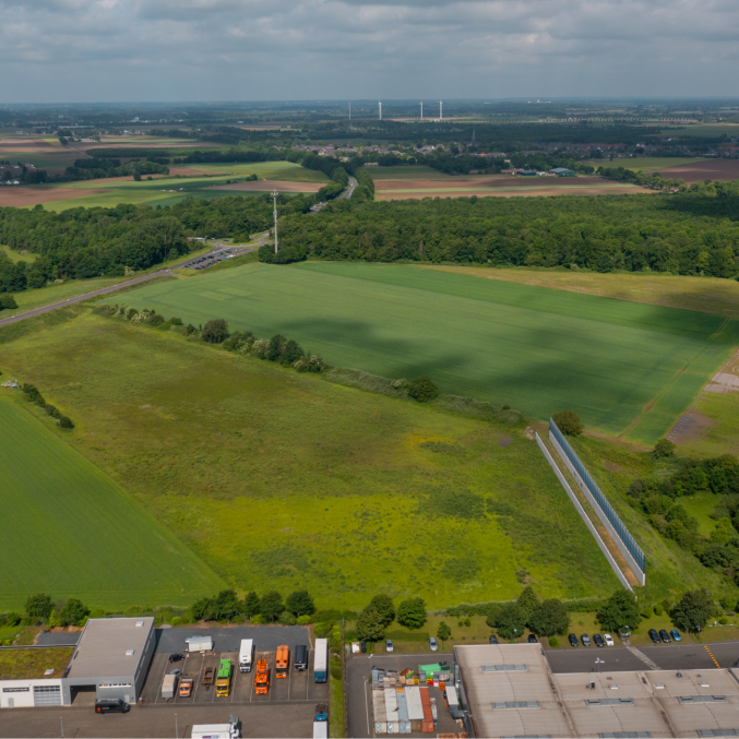 Das geplante Gelände in Neuss-Holzheim. Hier soll das neue, hochmoderne Werk entstehen.