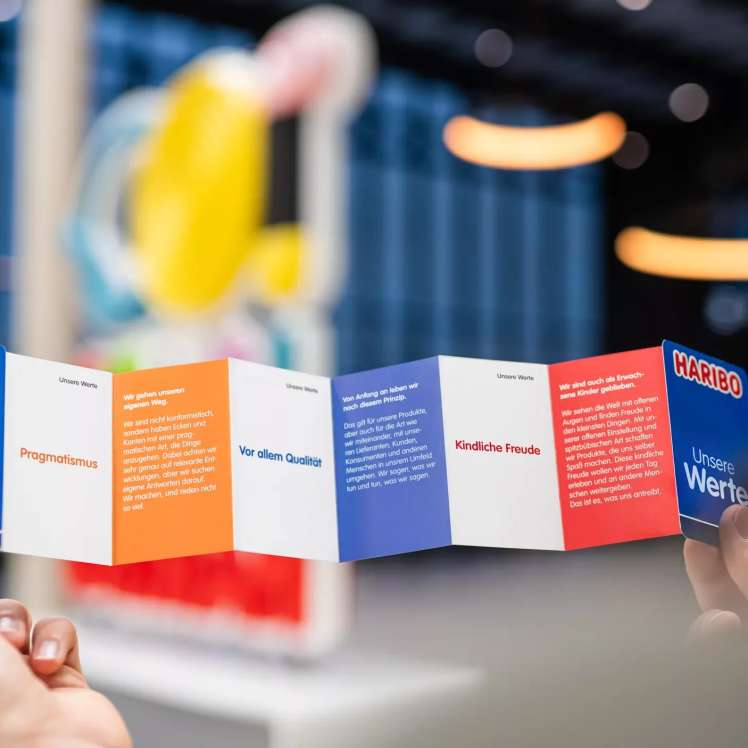 Stage Desktop Flyer DACH 1